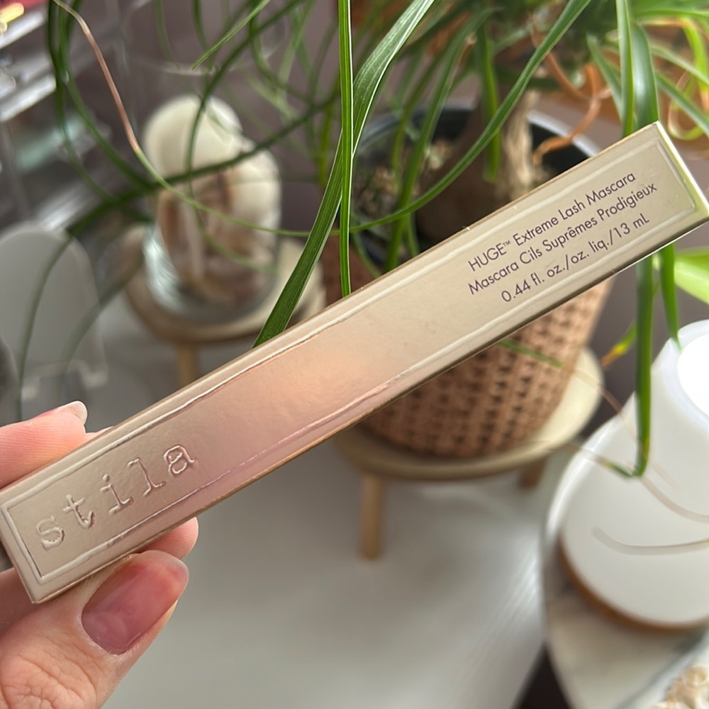 STILA Huge Extreme Mascara